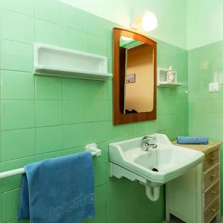 Grau By Interhome بيت للعطل *